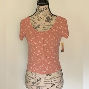 3/$20 NWT floral top, junior large